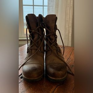 Women’s Sorel wedges size 7
